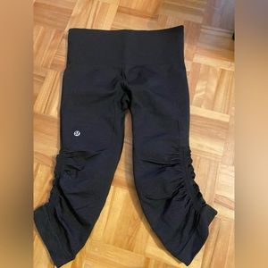 Lululemon crop leggings